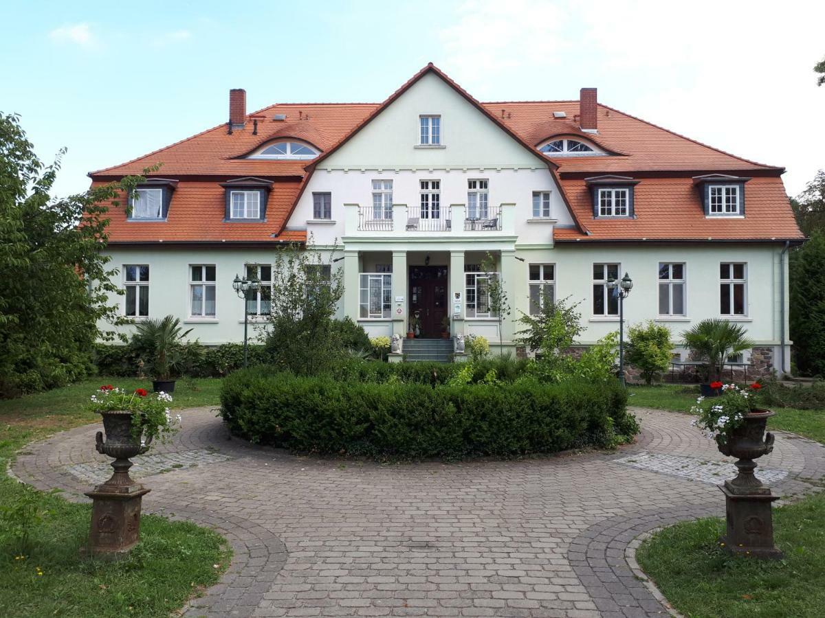 Pension Gutshaus Krusemark Hohenberg-Krusemark Eksteriør bilde